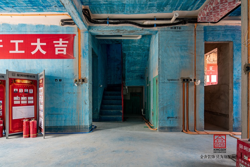 西山林語別墅裝修水電階段施工現場