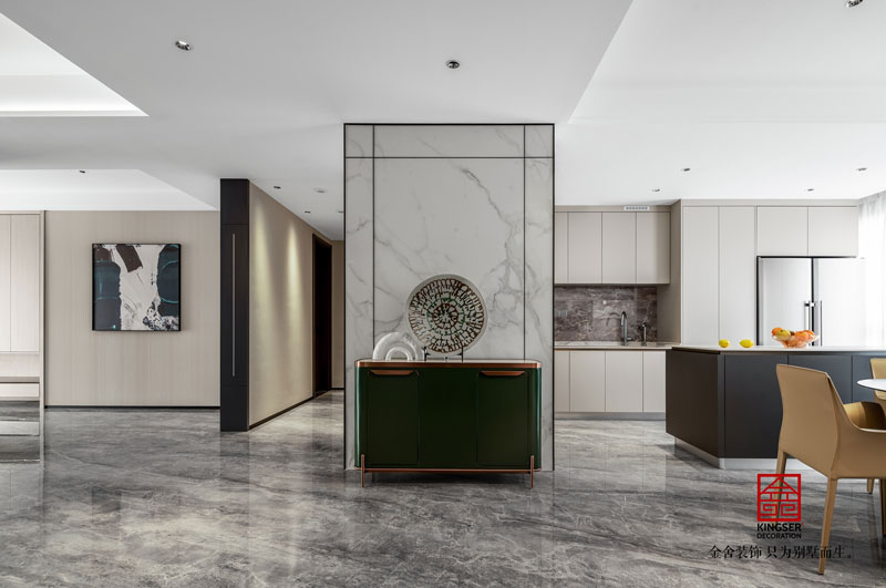 融創(chuàng)中心217㎡現(xiàn)代風(fēng)格裝修實景圖