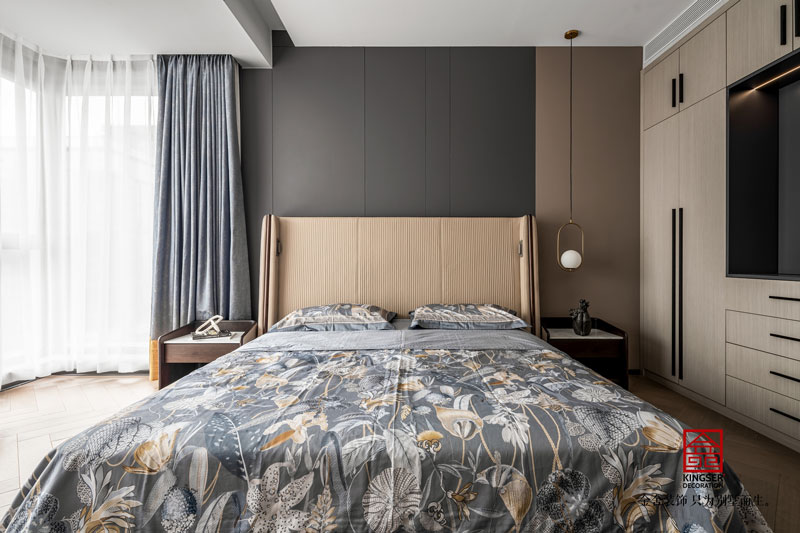 融創(chuàng)中心217㎡現(xiàn)代風(fēng)格裝修實景圖